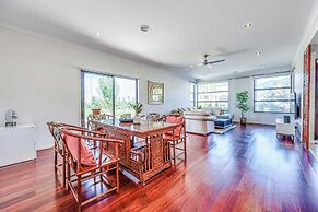 StayAU 5BR Lakefront Escape Point Cook