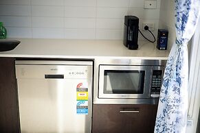 StayAU 5BR Lakefront Escape Point Cook