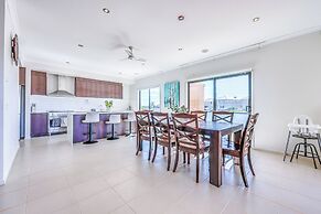 StayAU 5BR Lakefront Escape Point Cook