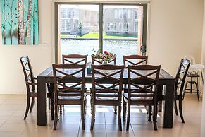 StayAU 5BR Lakefront Escape Point Cook