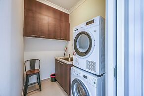 StayAU 5BR Lakefront Escape Point Cook