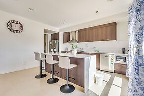 StayAU 5BR Lakefront Escape Point Cook