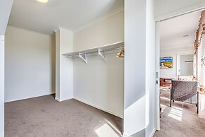 StayAU 5BR Lakefront Escape Point Cook