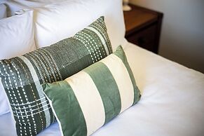 StayAU 5BR Lakefront Escape Point Cook