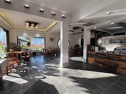 Serene Vale Inn Guilin