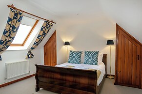 Stunning Barn Conversion - Rural Setting