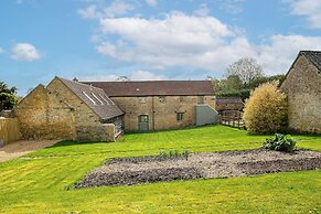 Stunning Barn Conversion - Rural Setting