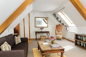 Stunning Barn Conversion - Rural Setting