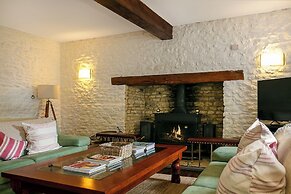 Stunning Barn Conversion - Rural Setting