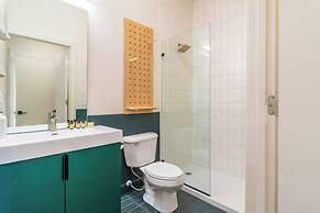 The Conway by AvantStay Modern Comfort Near Downtown Nashville