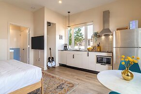 The Conway by AvantStay Modern Comfort Near Downtown Nashville