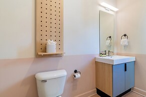 The Conway by AvantStay Modern Comfort Near Downtown Nashville