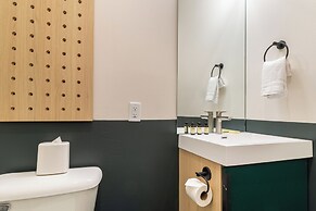 The Conway by AvantStay Modern Comfort Near Downtown Nashville