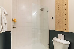 The Conway by AvantStay Modern Comfort Near Downtown Nashville