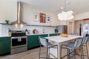 The Conway by AvantStay Modern Comfort Near Downtown Nashville