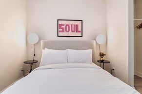 The Conway by AvantStay Modern Comfort Near Downtown Nashville