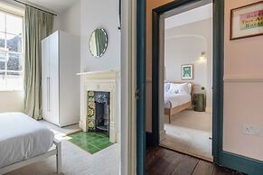 The Emporium - Stylish 2BD in Winchcombe