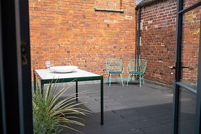 The Emporium - Stylish 2BD in Winchcombe