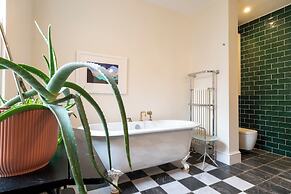 The Emporium - Stylish 2BD in Winchcombe