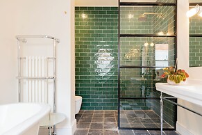 The Emporium - Stylish 2BD in Winchcombe