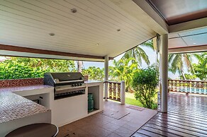 Tropical Beachfront 4 Bdr Villa - KBR24