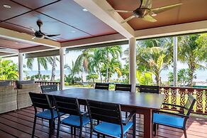 Tropical Beachfront 4 Bdr Villa - KBR24