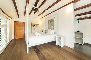 88 Steps Villa 4BR Seaside An Bang Beach