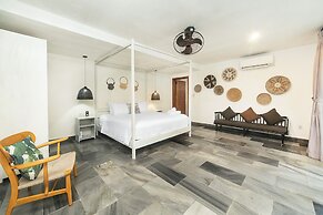 88 Steps Villa 4BR Seaside An Bang Beach