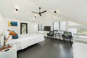 88 Steps Villa 4BR Seaside An Bang Beach