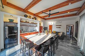 88 Steps Villa 4BR Seaside An Bang Beach