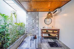 88 Steps Villa 4BR Seaside An Bang Beach