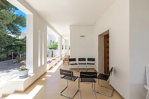 4073 Villa Minerva by Barbarhouse