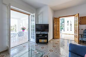 4073 Villa Minerva by Barbarhouse