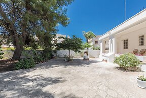 4073 Villa Minerva by Barbarhouse