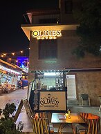 Oldies Hotel