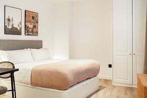 limehome Malaga Calle Victoria