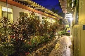 Nuch's Apple Guest House