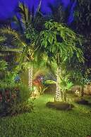 Nuch's Apple Guest House