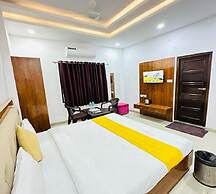 Hotel Sunrise Palace Udaipur