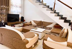 OYO 1248 Quyen House