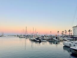 Sea View Loft in La Duquesa Beachfront