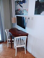 Tritos, Sleeps 11 - Sea View - Balcony - Parking