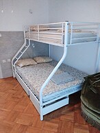 Tritos, Sleeps 11 - Sea View - Balcony - Parking