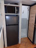 Tritos, Sleeps 11 - Sea View - Balcony - Parking