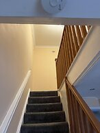 Cozy Basildon Retreat With 3 Bedrooms Free Parking