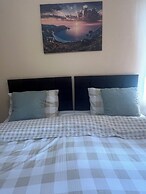 Cozy Basildon Retreat With 3 Bedrooms Free Parking