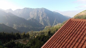 Valley View Hotel Encumeada