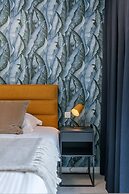 Cozy Ground-floor Apartment With Terrace Modern Amenities and Beachsid