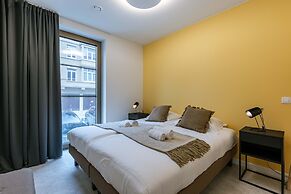 Cozy Ground-floor Apartment With Terrace Modern Amenities and Beachsid