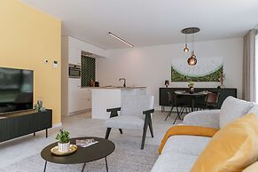 Cozy Ground-floor Apartment With Terrace Modern Amenities and Beachsid